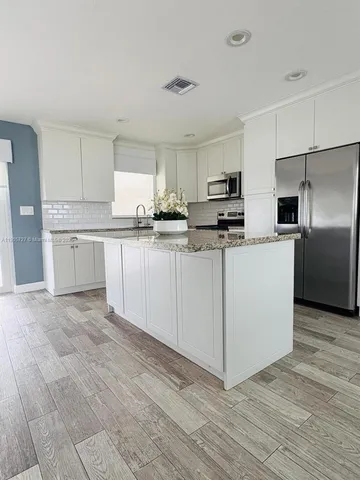 $525,999 | 4384 Northwest 202nd Street, Miami Gardens, FL 33055