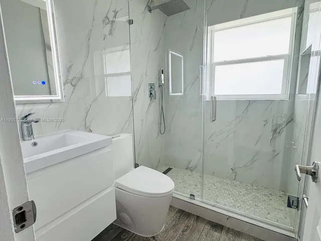 $525,999 | 4384 Northwest 202nd Street, Miami Gardens, FL 33055