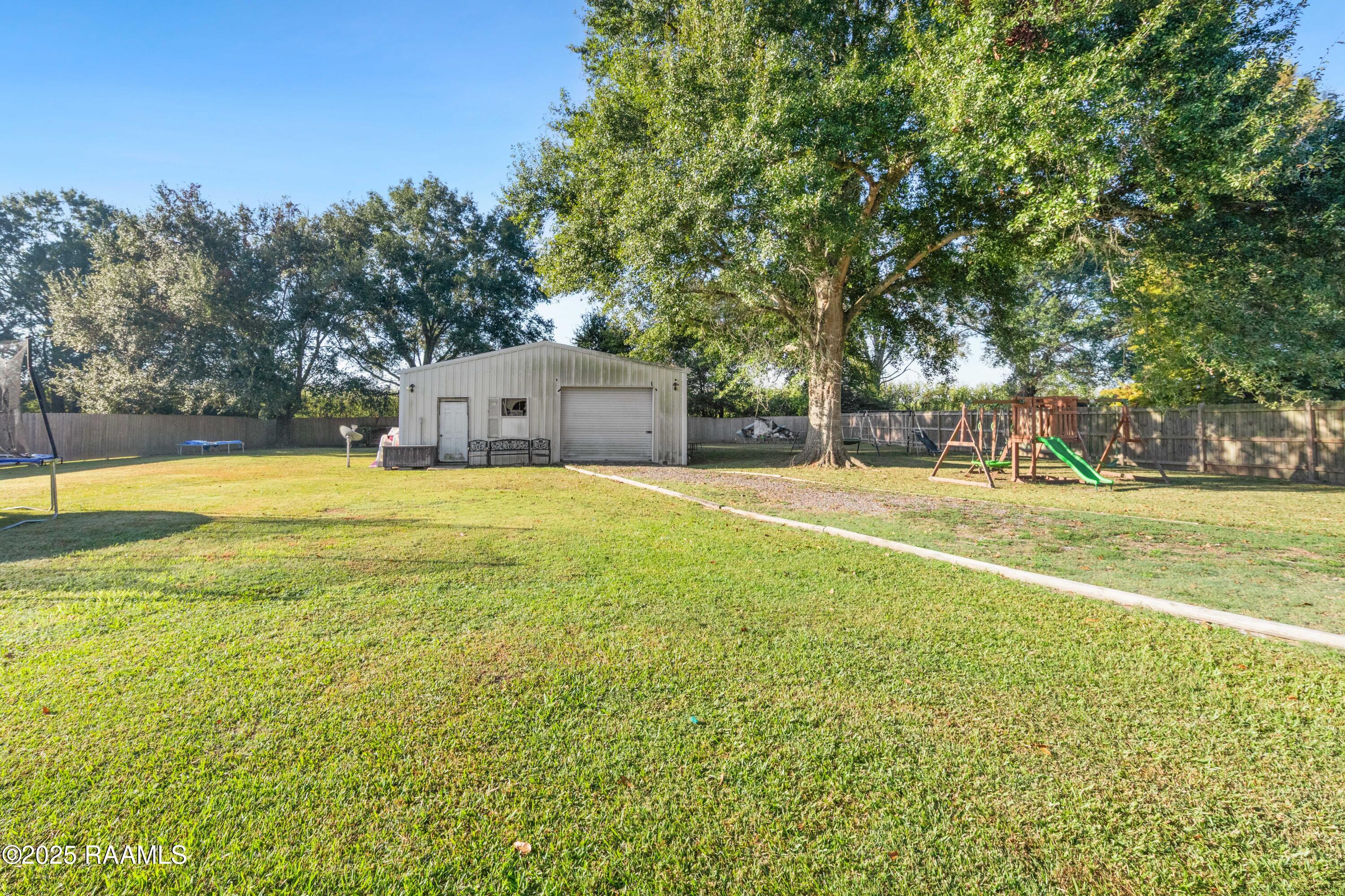 7713 Fred Romero Road New Iberia, LA 70560 - Photo 30 of 33 7713FredRomero-9