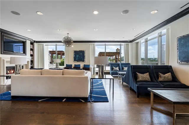 $750,000 | 270 17th Street Northwest, Unit 4102, Atlanta, GA 30363