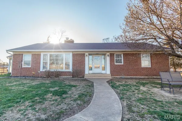 $279,900 | 837 Lynn Street, Lebanon, MO 65536
