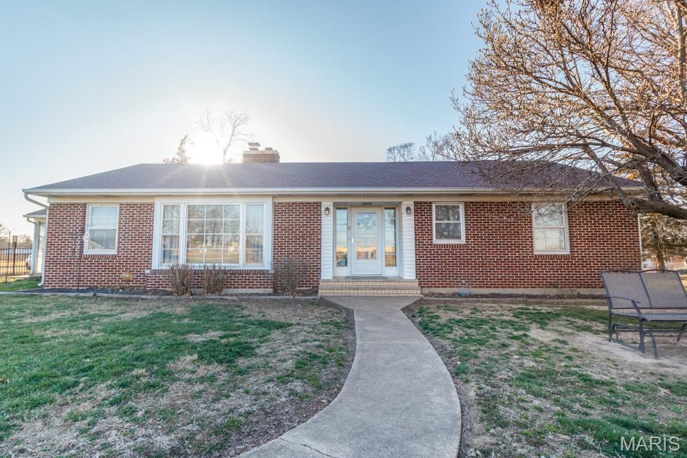 837 Lynn Street Lebanon, MO 65536 - Photo 3 of 35