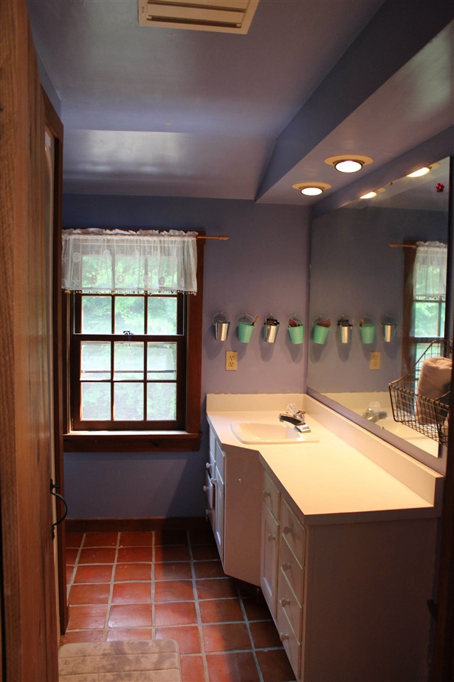 34 Hemlock Road Vernon, VT 05354 - Photo 28 of 38 Gallery Image 28