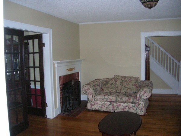 14 Fenwick Street Springfield, MA 01109 - Photo 4 of 13