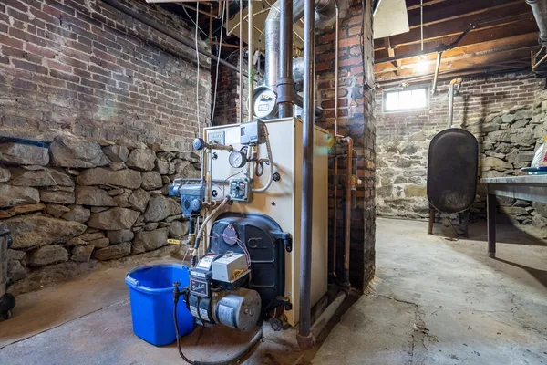 $390,000 | 30 Richman Street, Clinton, MA 01510