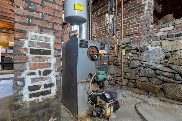 $390,000 | 30 Richman Street, Clinton, MA 01510