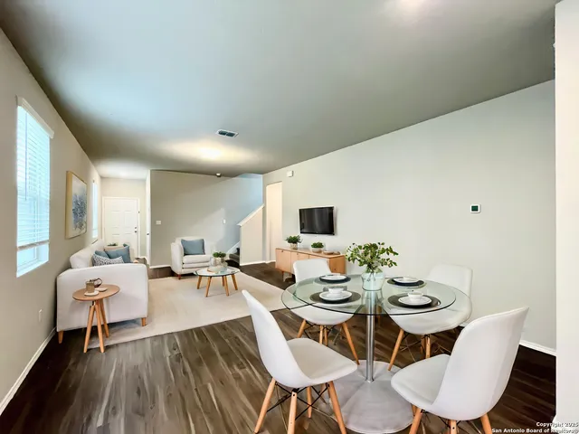 $1,695 | 9330 Trap Rock Drive, San Antonio, TX 78211