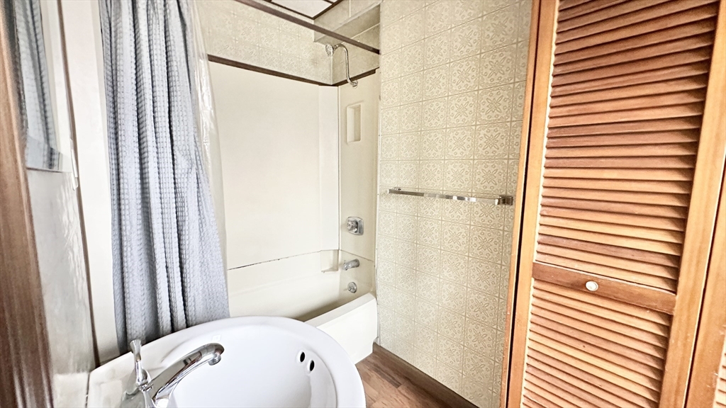 129 Cabot Street Lowell, MA 01854 - Photo 11 of 15