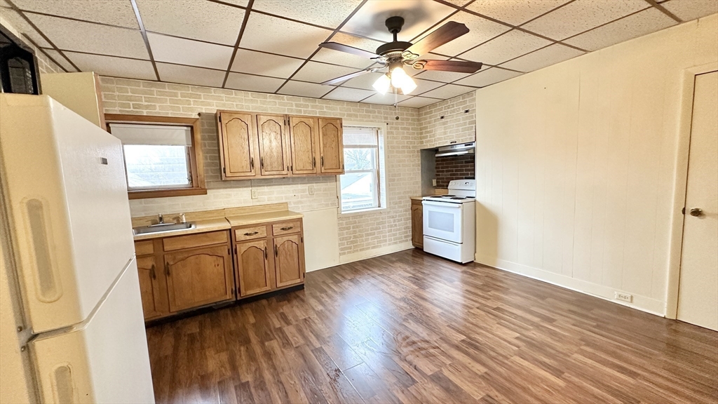 129 Cabot Street Lowell, MA 01854 - Photo 6 of 15