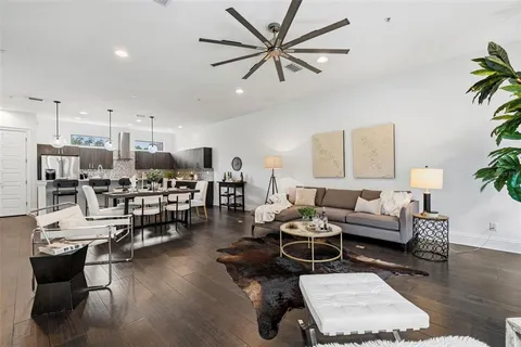 $1,450,000 | 300 Delmar Terrace South, St. Petersburg, FL 33701