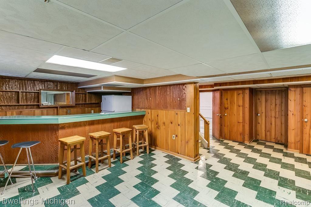 19410 Canterbury Road Detroit, MI 48221 - Photo 29 of 39 Finished basement with custom wet bar