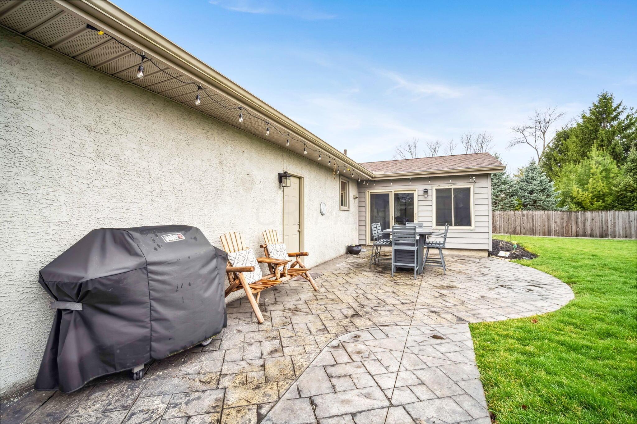 2440 Middlesex Road Columbus, OH 43220 - Photo 8 of 14 Patio