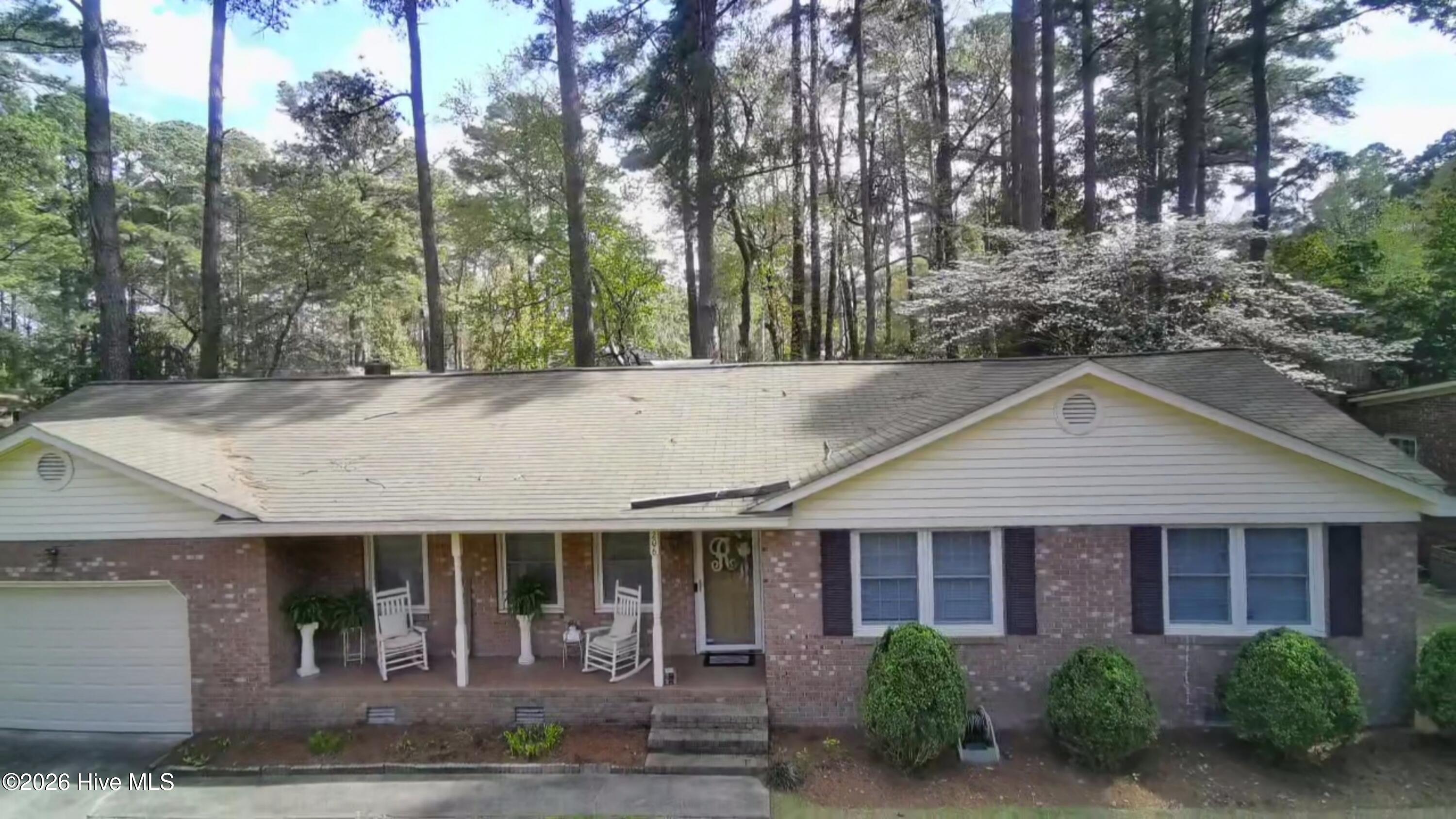 206 Staffordshire Road Greenville, NC 27834 - Photo 2 of 18 Front of house