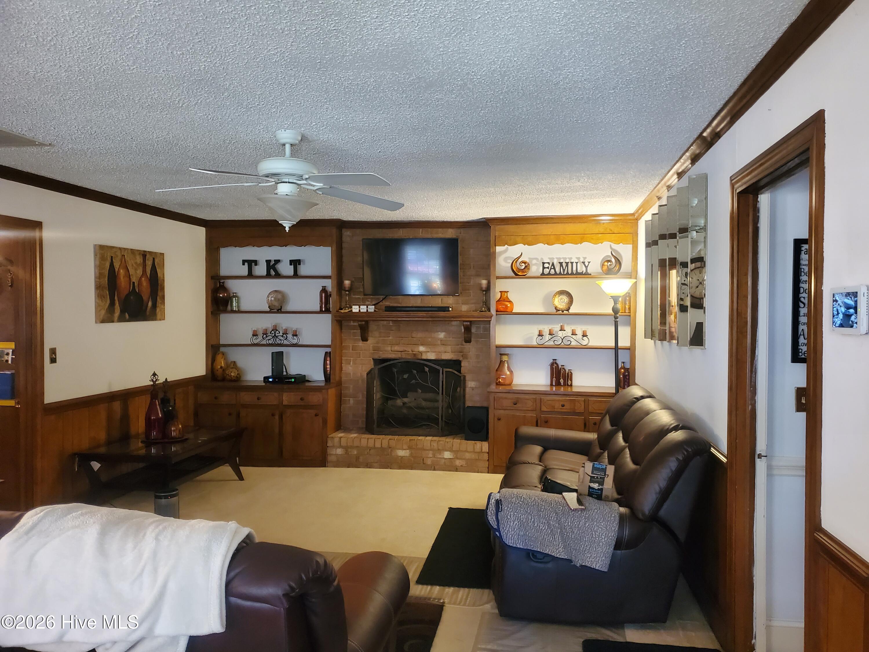 206 Staffordshire Road Greenville, NC 27834 - Photo 6 of 18 Sitting room