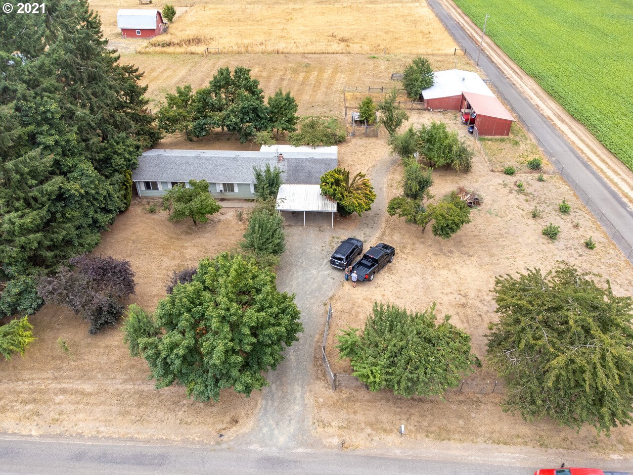 8530 South Barnards Road Canby, OR 97013 - Photo 1 of 22 an aerial view of a house