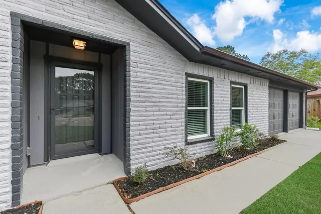 $2,000 | 11306 Bateau Court, Cypress, TX 77429