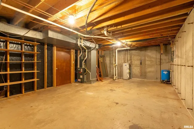 $365,000 | 4648 Highway 127, Carbondale, IL 62903