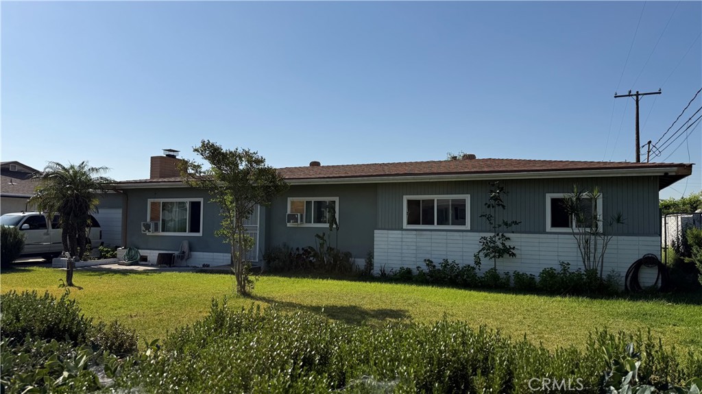 411 East Jackson Street Rialto, CA 92376 - Photo 2 of 16