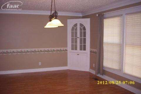 6129 Kings Scepter Road Grand Blanc, MI 48439 - Photo 4 of 10 20238171-3.JPG