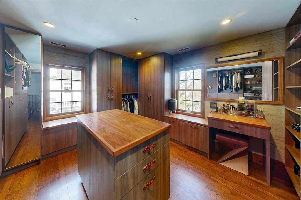 32 Alberta Road Chestnut Hill, MA 02467 - Photo 18 of 36