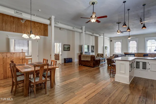 $670,000 | 109 East Main Street, Unit STE 301, Jonesborough, TN 37659