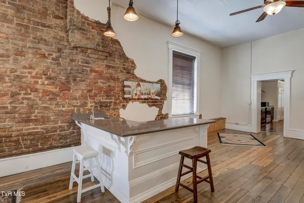 $670,000 | 109 East Main Street, Unit STE 301, Jonesborough, TN 37659