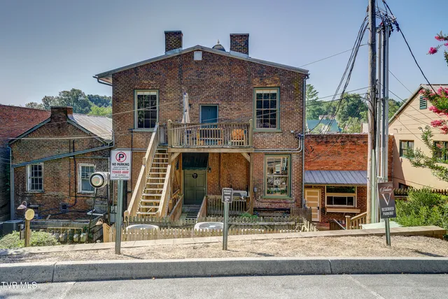 $670,000 | 109 East Main Street, Unit STE 301, Jonesborough, TN 37659