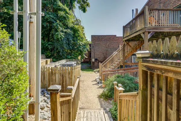 $670,000 | 109 East Main Street, Unit STE 301, Jonesborough, TN 37659