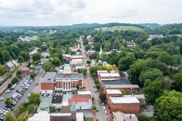 $670,000 | 109 East Main Street, Unit STE 301, Jonesborough, TN 37659