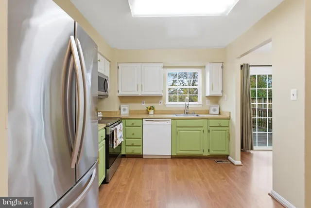 $400,000 | 14929 London Lane, Bowie, MD 20715