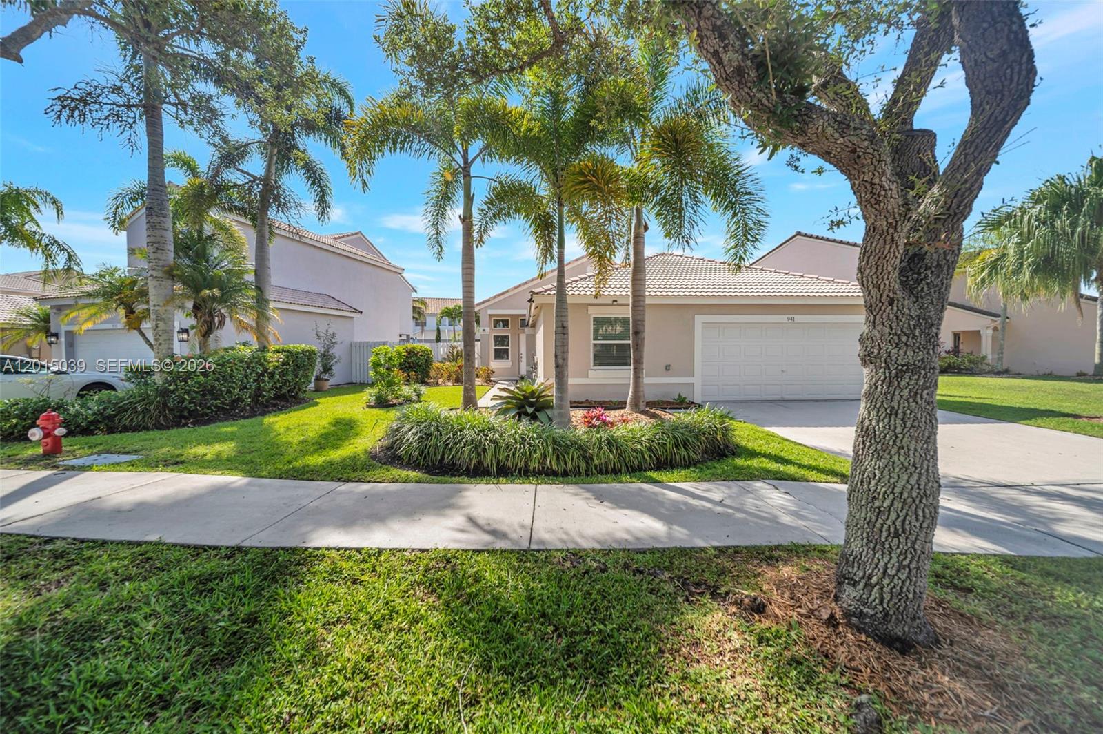 941 Briar Ridge Road Weston, FL 33327 - Photo 46 of 48