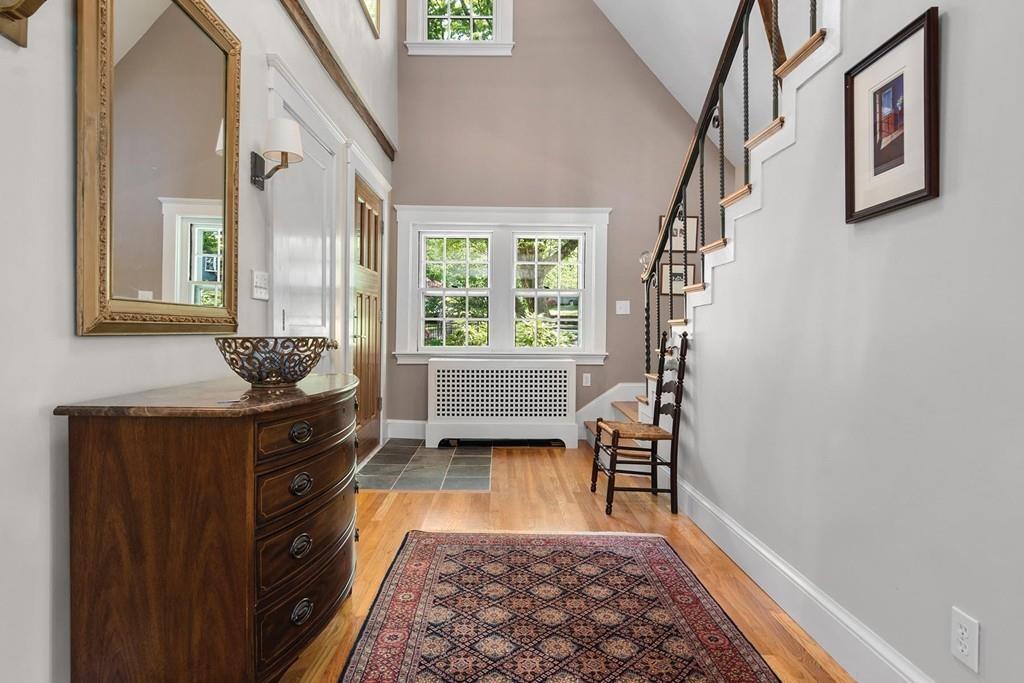 69 Pontiac Road Newton, MA 02468 - Photo 5 of 32