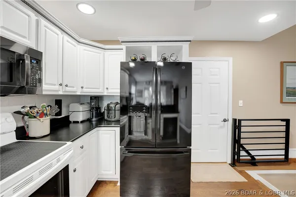 $475,000 | 662 Grandview Lane, Linn Creek, MO 65052