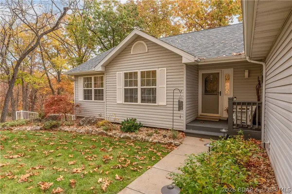 $475,000 | 662 Grandview Lane, Linn Creek, MO 65052