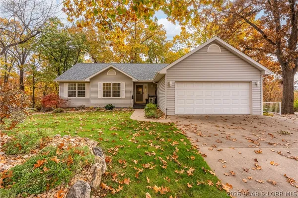 $475,000 | 662 Grandview Lane, Linn Creek, MO 65052