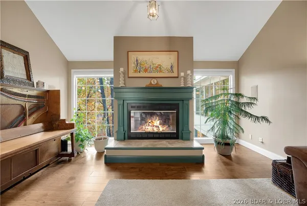 $475,000 | 662 Grandview Lane, Linn Creek, MO 65052