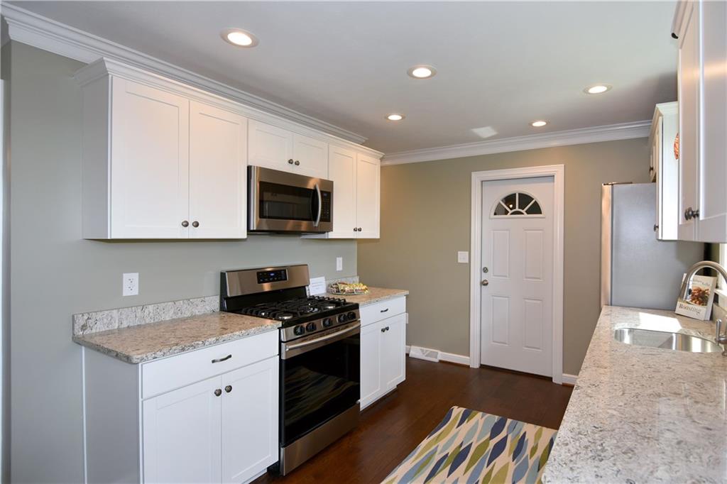 139 Marlene Road Beaver Falls, PA 15010 - Photo 8 of 22 Gallery Image 8