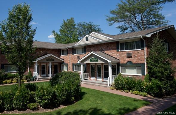 40 Middleton Road, Unit LA09 Bohemia, NY 11716 - Photo 1 of 10 Gallery Image 1