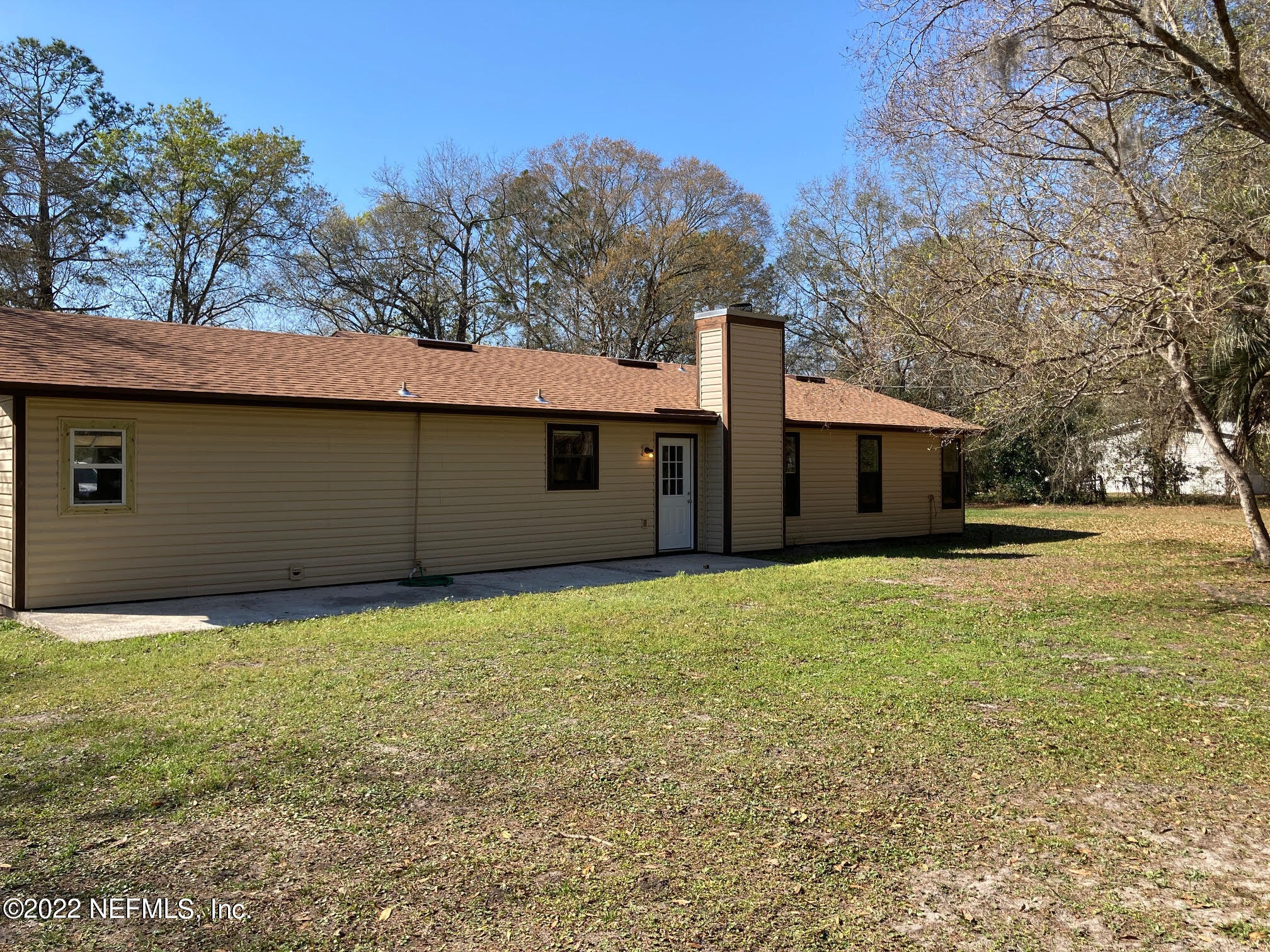 3970 Pinto Road Middleburg, FL 32068 - Photo 6 of 53 a backyard of a house