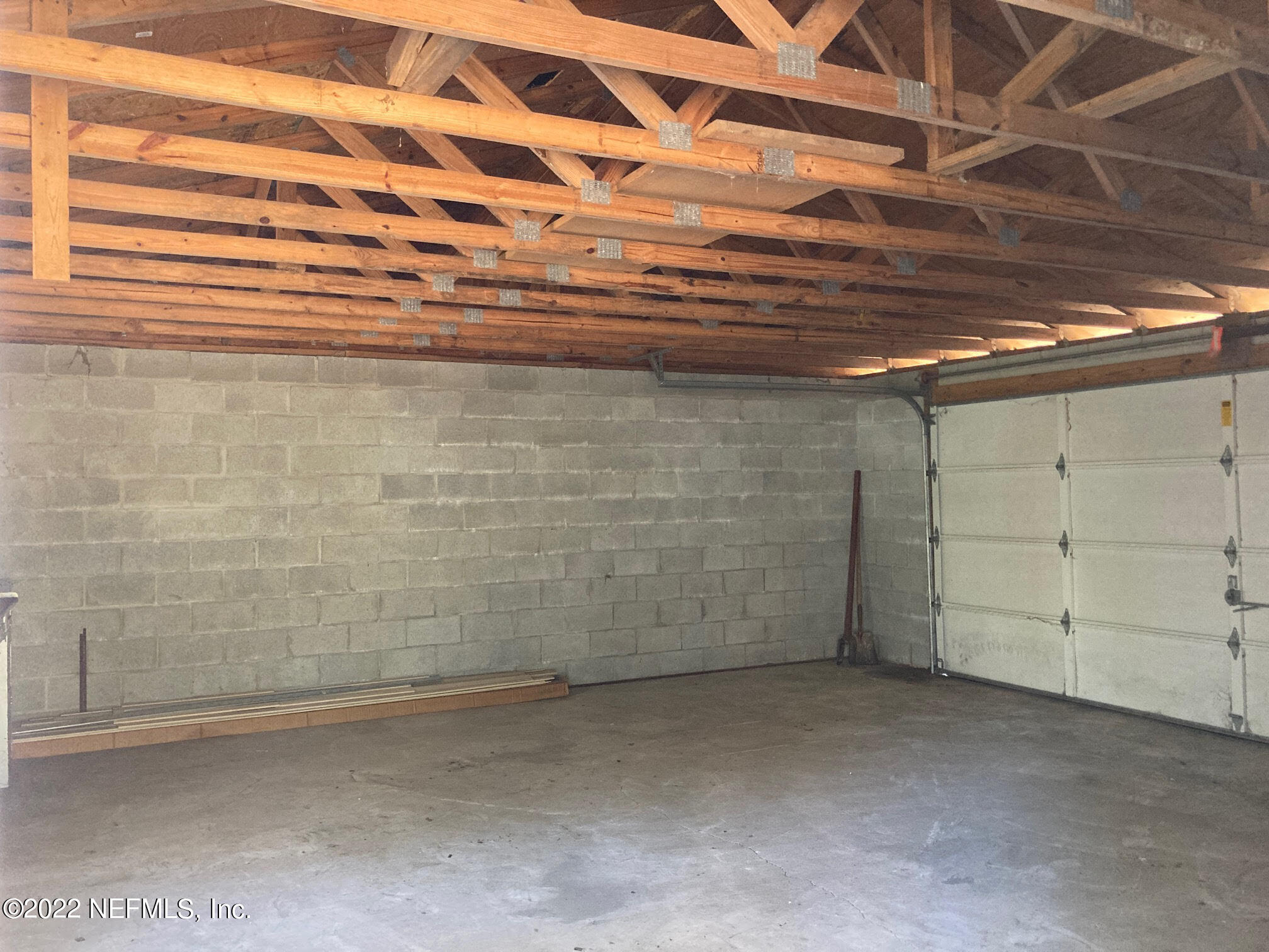 3970 Pinto Road Middleburg, FL 32068 - Photo 8 of 53 a view of a garage room