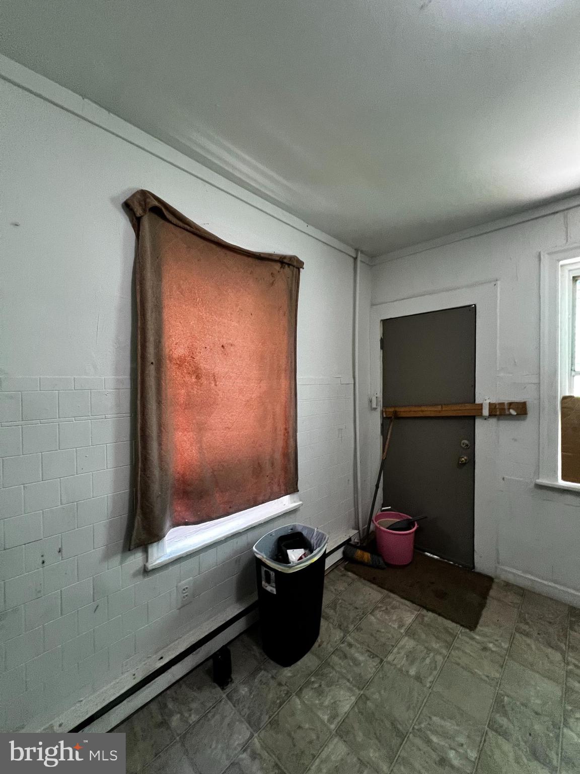 2214 Hobson Street Philadelphia, PA 19142 - Photo 6 of 15 Gallery Image 6