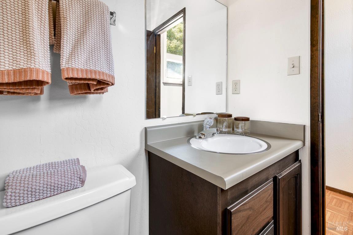 1454 Escalero Road Santa Rosa, CA 95409 - Photo 16 of 39