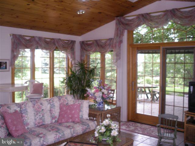 794 Fairview Road Manheim, PA 17545 - Photo 10 of 25