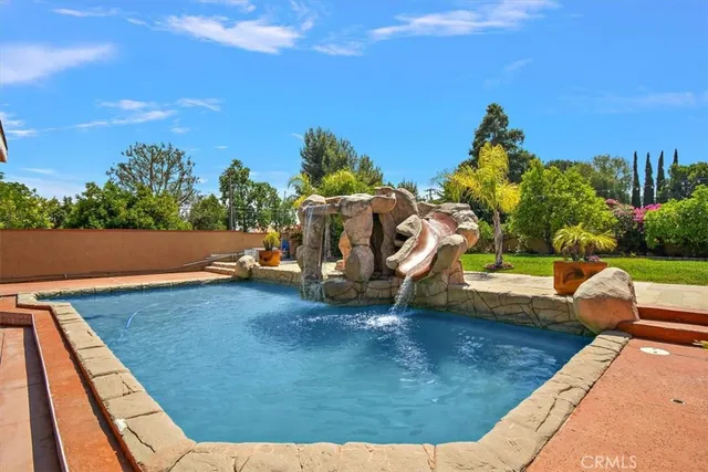 $1,999,900 | 2335 North San Antonio Avenue, Upland, CA 91784