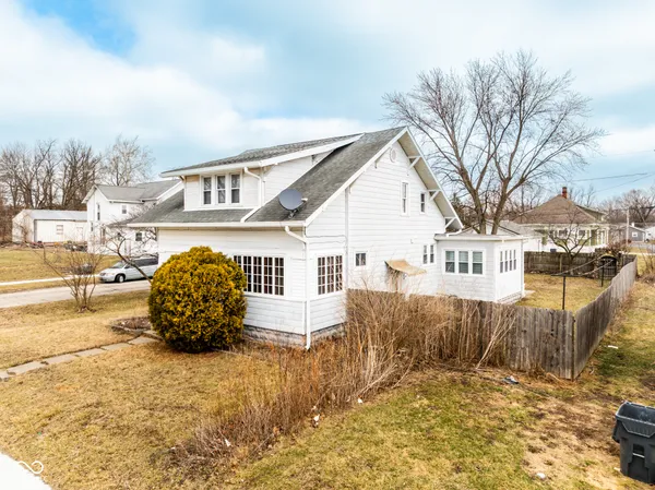 $179,900 | 120 North Center Street, Eaton, IN 47338