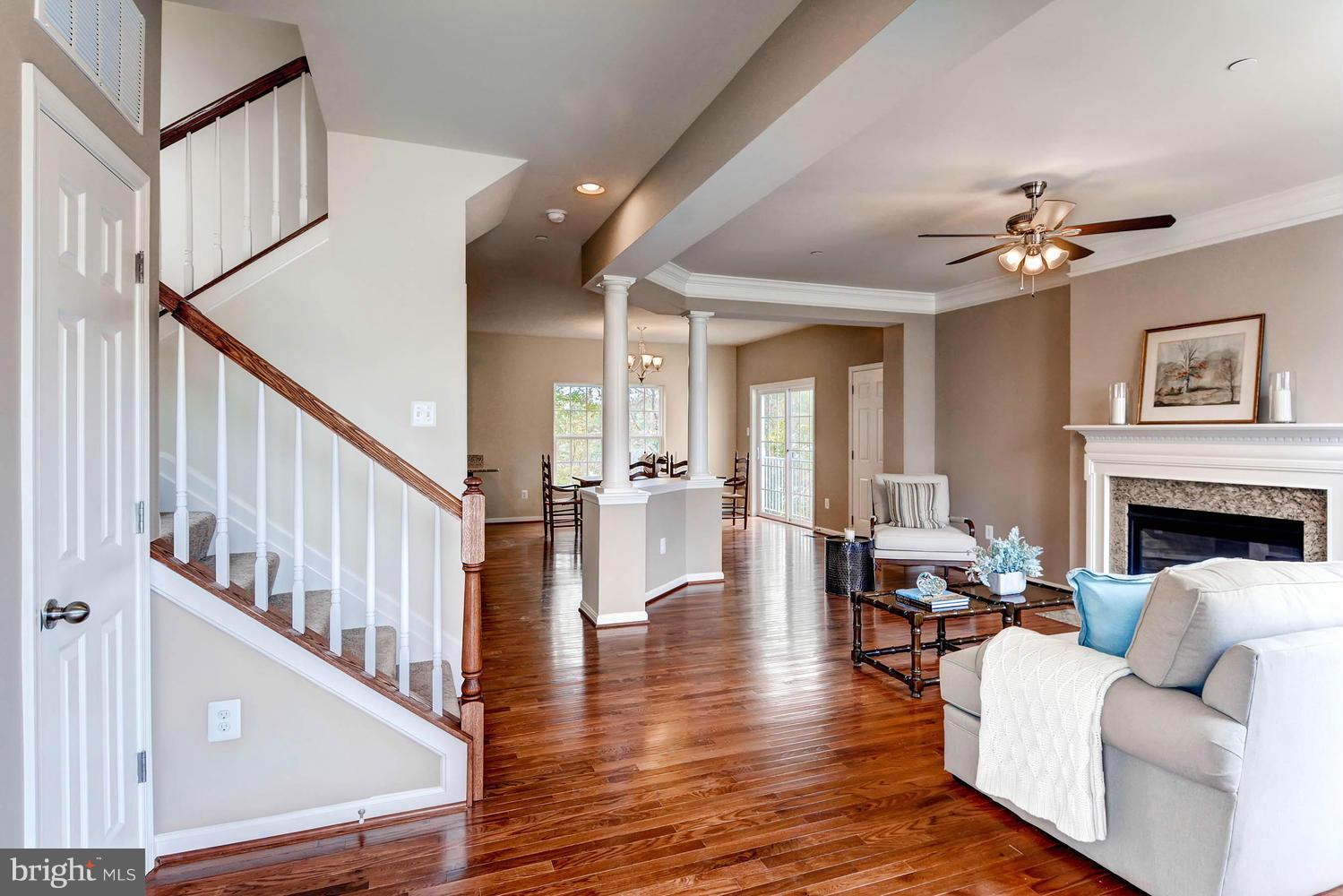 5631 Allender Road White Marsh, MD 21162 - Photo 4 of 28 Living Room