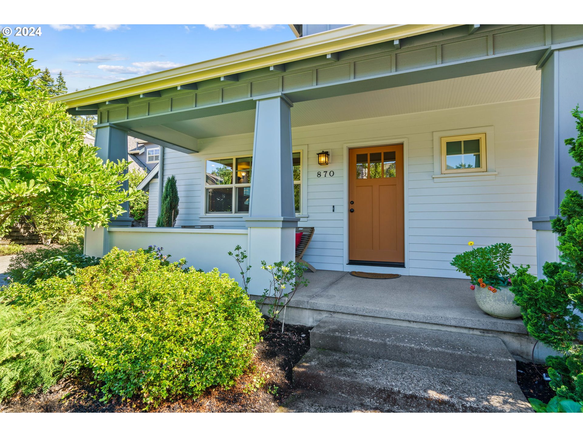 870 Meadow Butte Loop Eugene, OR 97401 - Photo 4 of 36 Gallery Image 4