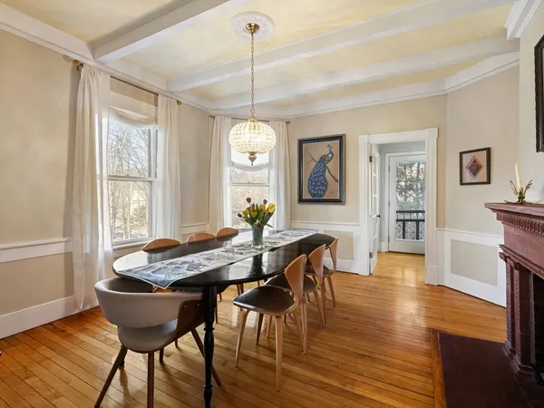 $1,150,000 | 4 Latisquama Road, Southborough, MA 01772