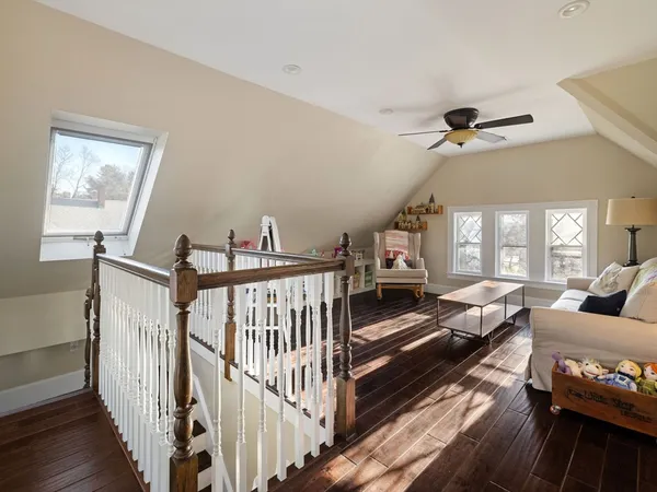$1,150,000 | 4 Latisquama Road, Southborough, MA 01772