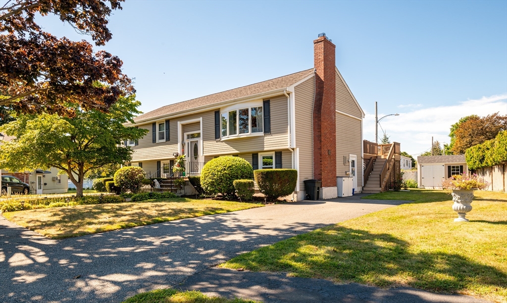 27 Carr Road Saugus, MA 01906 - Photo 2 of 34 Gallery Image 2